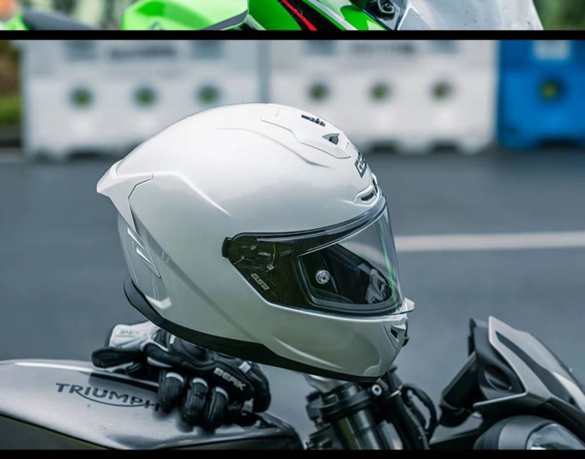 GSB361Motorcycle Helmet for Men and Women, Full Face Bluetooth Helmet for Motorcycles and Electric Bikes, All-Season Universal Riding Helmet3C Certified Helmet